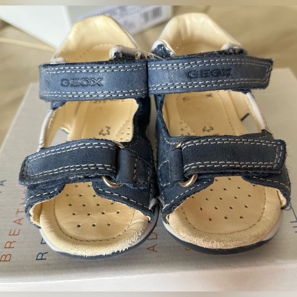 Geox baby leather shoes first steps size 19 - Picture 3 of 10